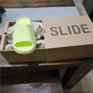 Yeezy Glow Green Slides